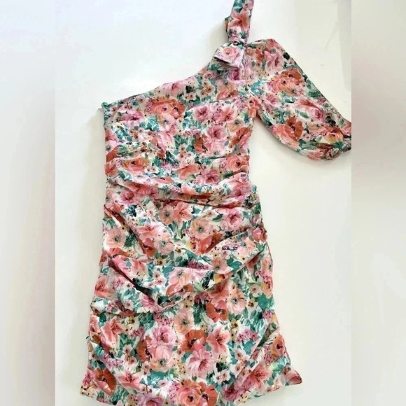 Zara One Shoulder Ruched Floral Mini Dress Size Medium - Picture 3 of 11